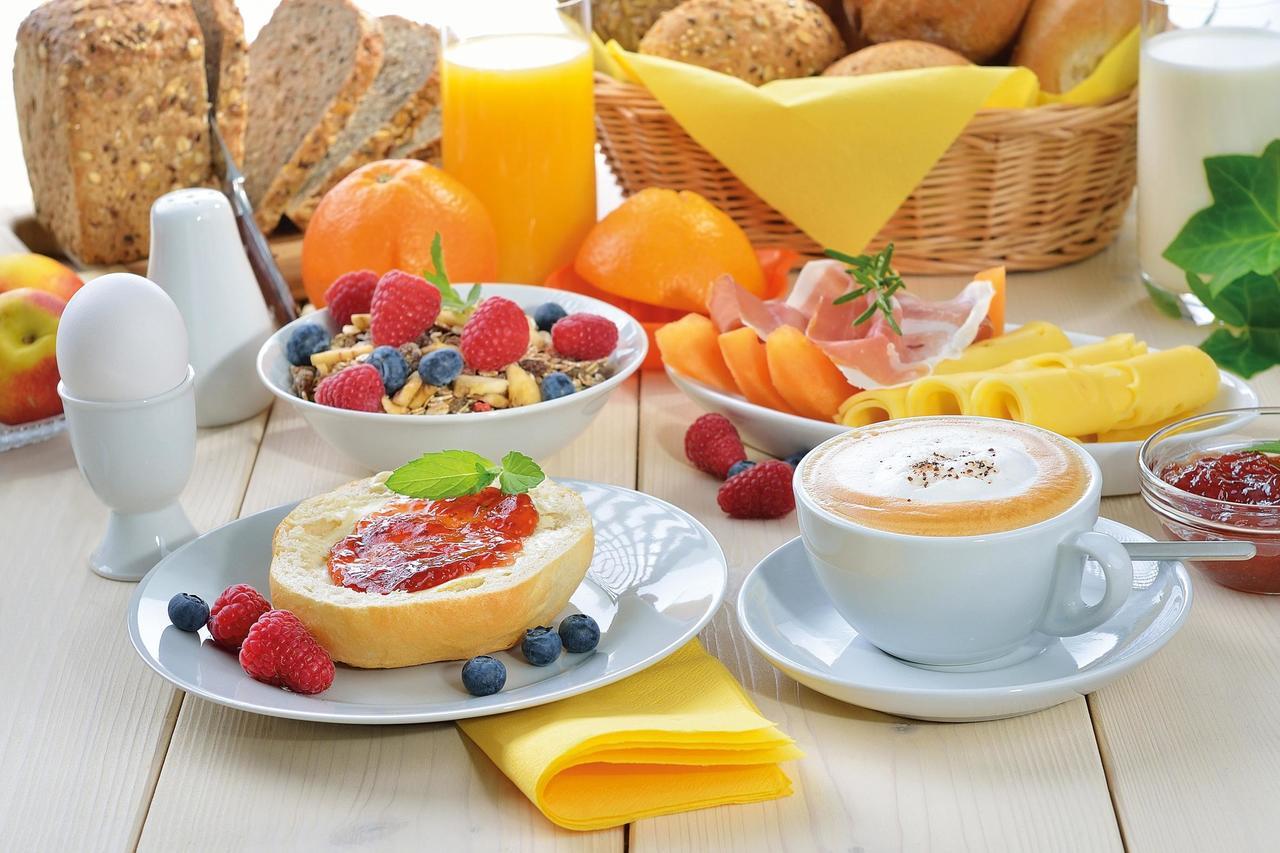 P&O Serviced Apartments Swietojanska Varşova Dış mekan fotoğraf